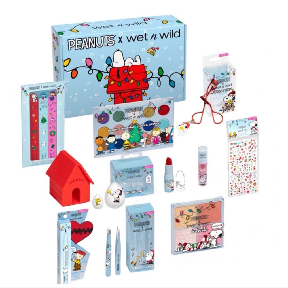 Peanuts Wet n Wild Collection